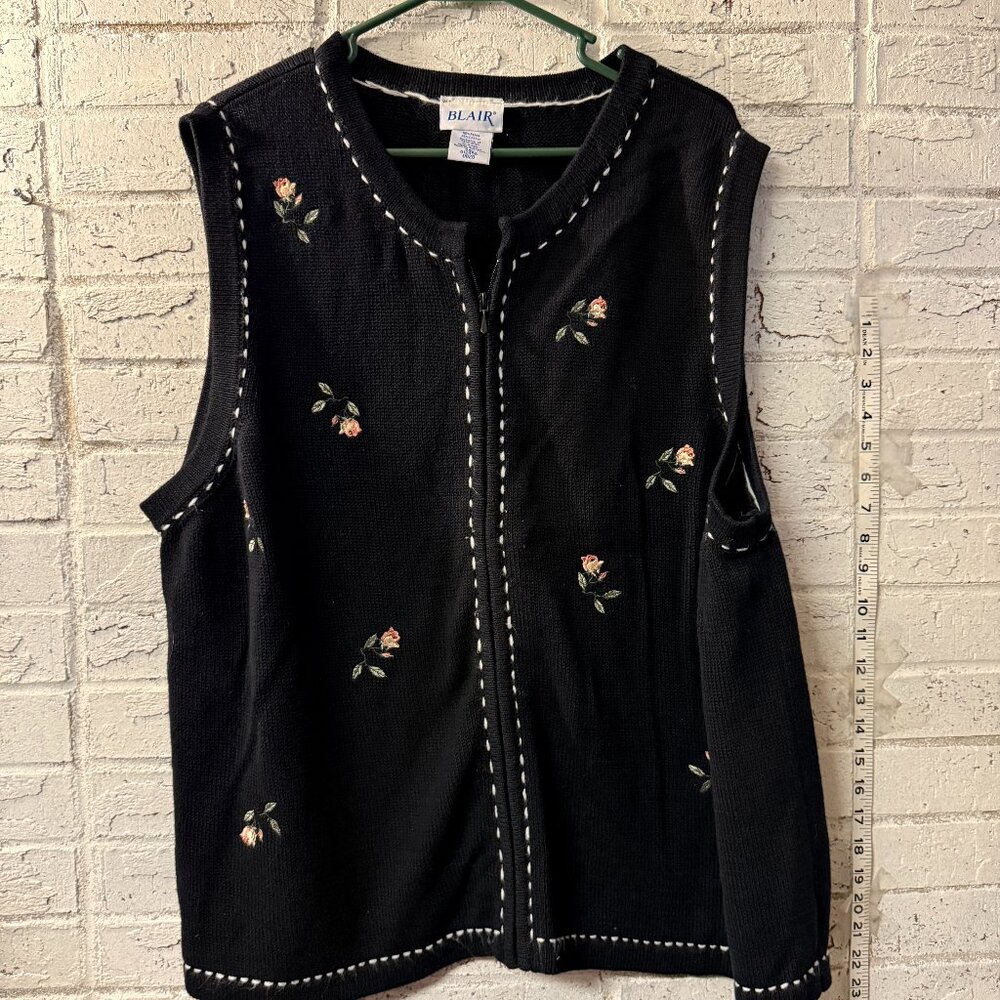 Vintage Blair 3XL Black Sweater Vest Floral Embroidered Knit Zip Front Ramie Cot